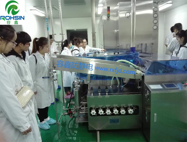 生物制藥廠為何需要穿防塵服？